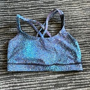 Lululemon sports bra size 6 VGUC
